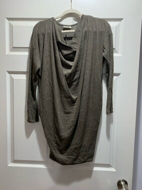 1.4.3. Story by Line Up Gray Draped Knit Long Sleeve Top